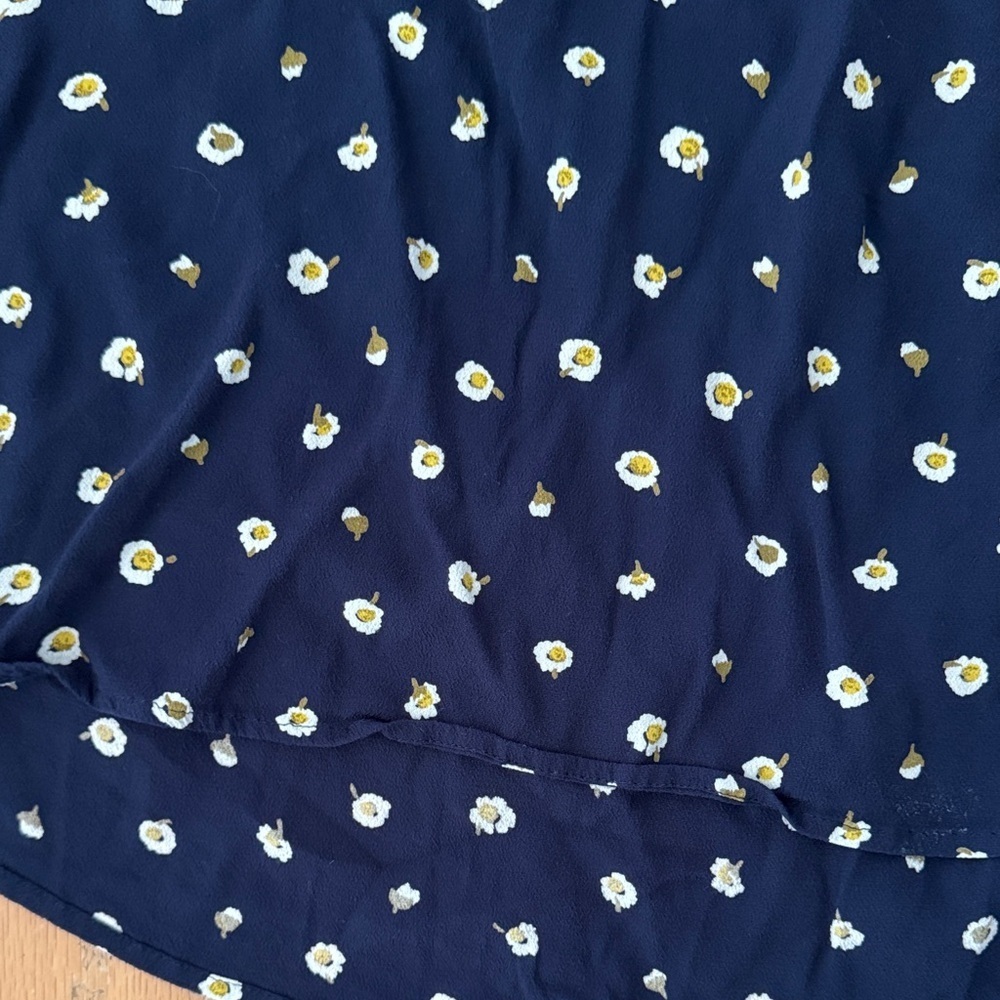 Madewell | Navy Floral Print Blouse | size L - Picture 4 of 8